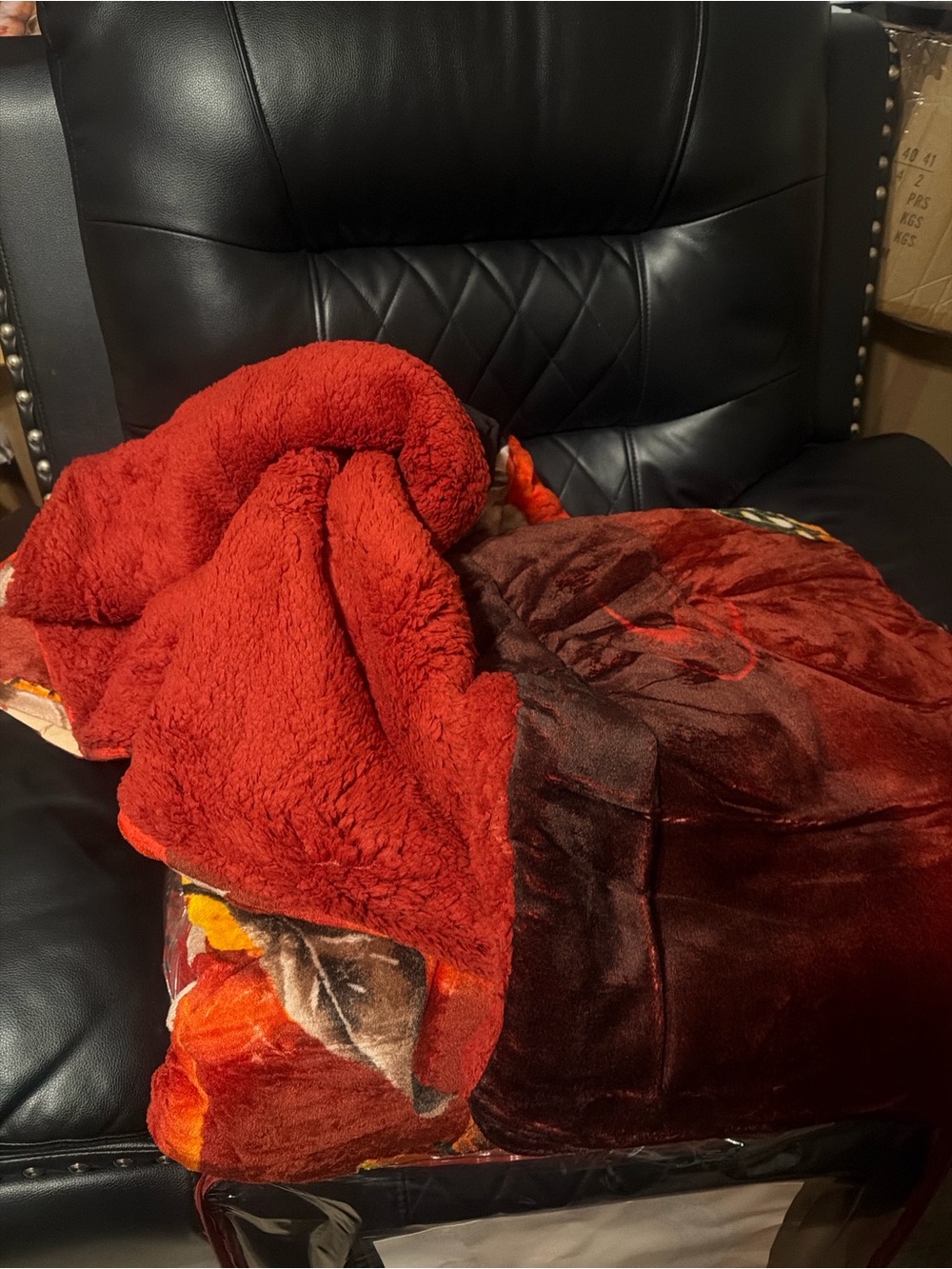 Plush Red Reversible Throw Blanket - Cozy Home Bedding